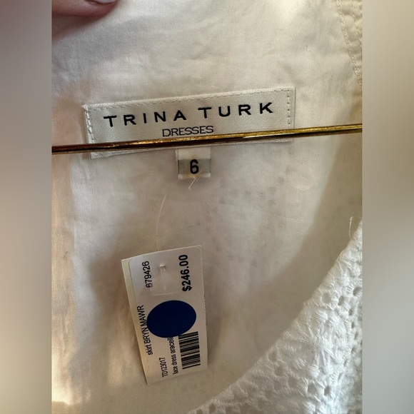 TRINA TURK Sz 6 NWT RARE! White Eyelet Lace Lined Sheath Dress 3/4 Button Sleeve - Picture 2 of 12